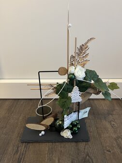 6.Bloemstukje kerst Blijvend 